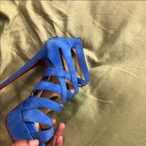 💯 Authentic Louboutin Summer Heels